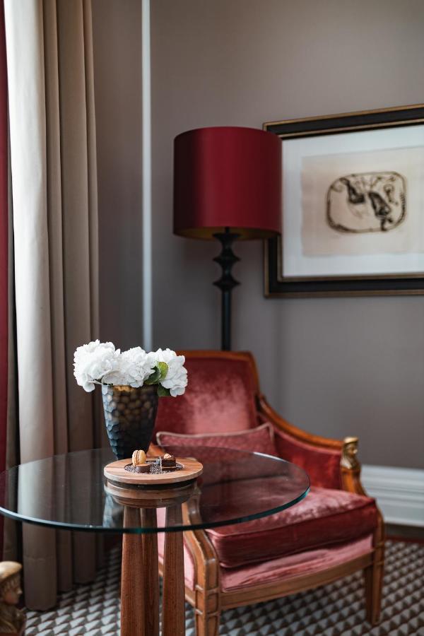 アルトホフ グランドホテル シュロス ベンスベルク ベルギッシュ・グラートバッハ エクステリア 写真 A room at the hotel