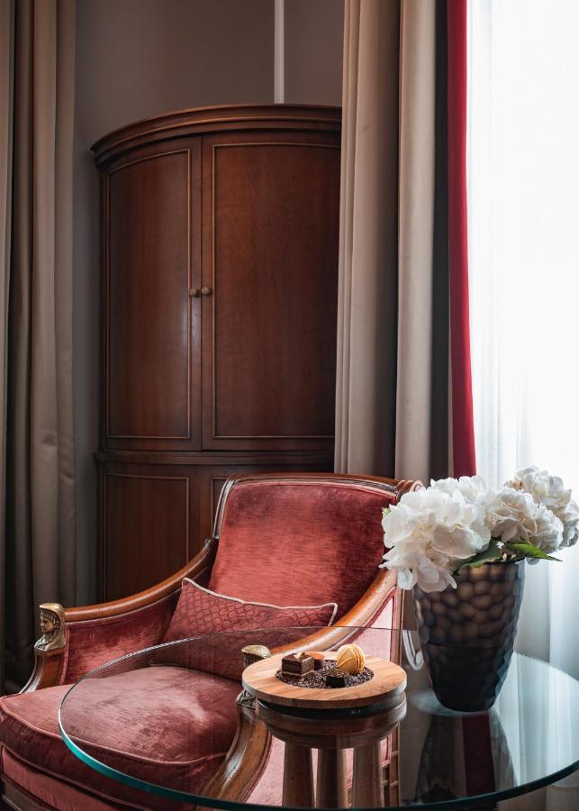 アルトホフ グランドホテル シュロス ベンスベルク ベルギッシュ・グラートバッハ エクステリア 写真 A room at the hotel