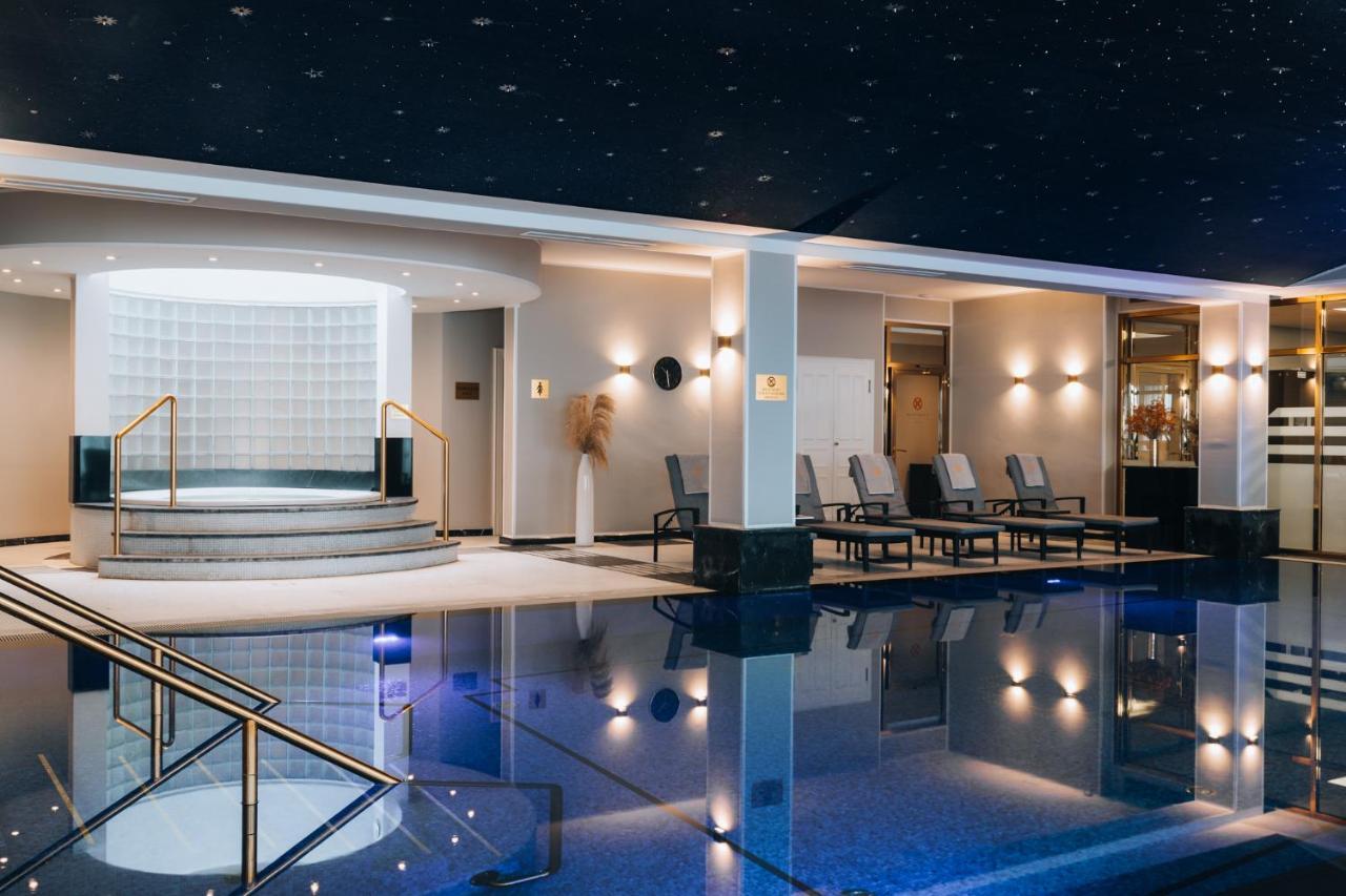 アルトホフ グランドホテル シュロス ベンスベルク ベルギッシュ・グラートバッハ エクステリア 写真 The spa at The Dorchester